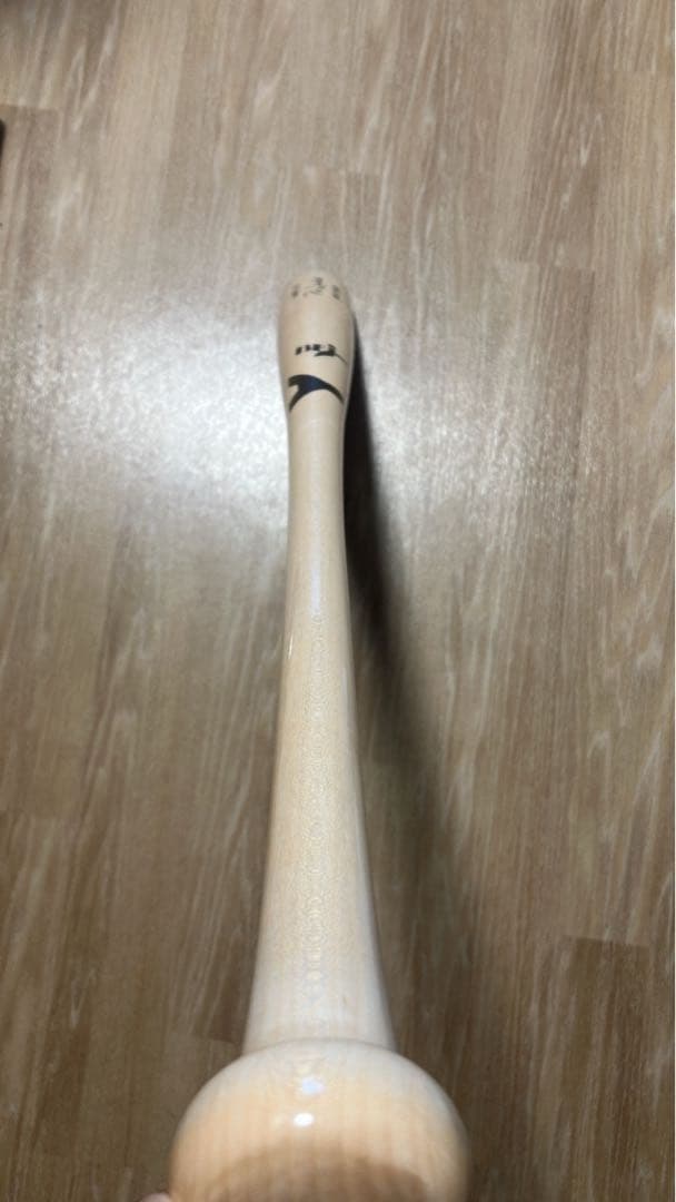 硬式木製バットヤナセ　近本選手