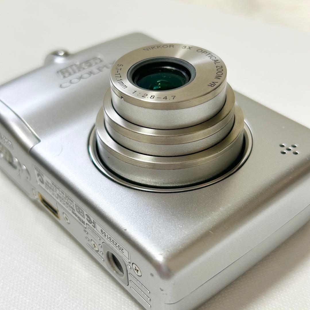 ✨希少✨Nikon COOLPIX L12 デジカメ コンデジ 単三電池式 平成