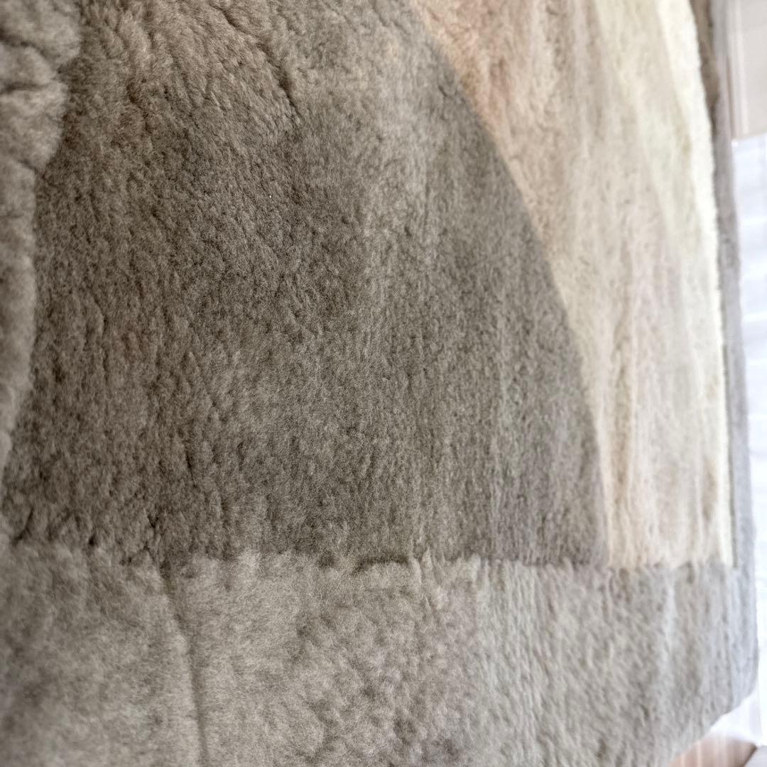 東洋羽毛　ムートンカーペットS 180cm×180cm