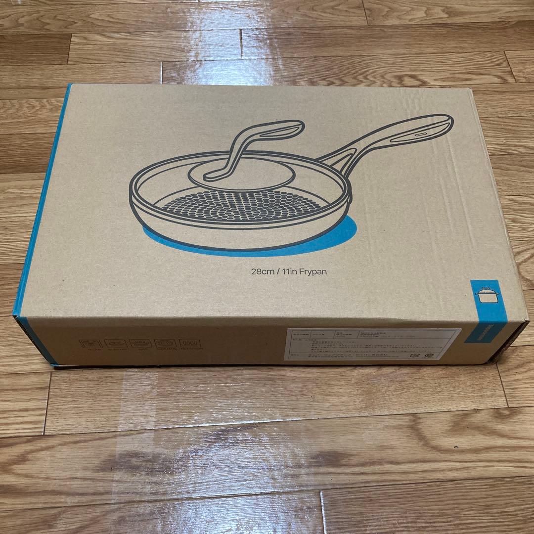 新品同様28cmステンレスフライパンタッパーウェアマストロクック強化ガラス蓋付き