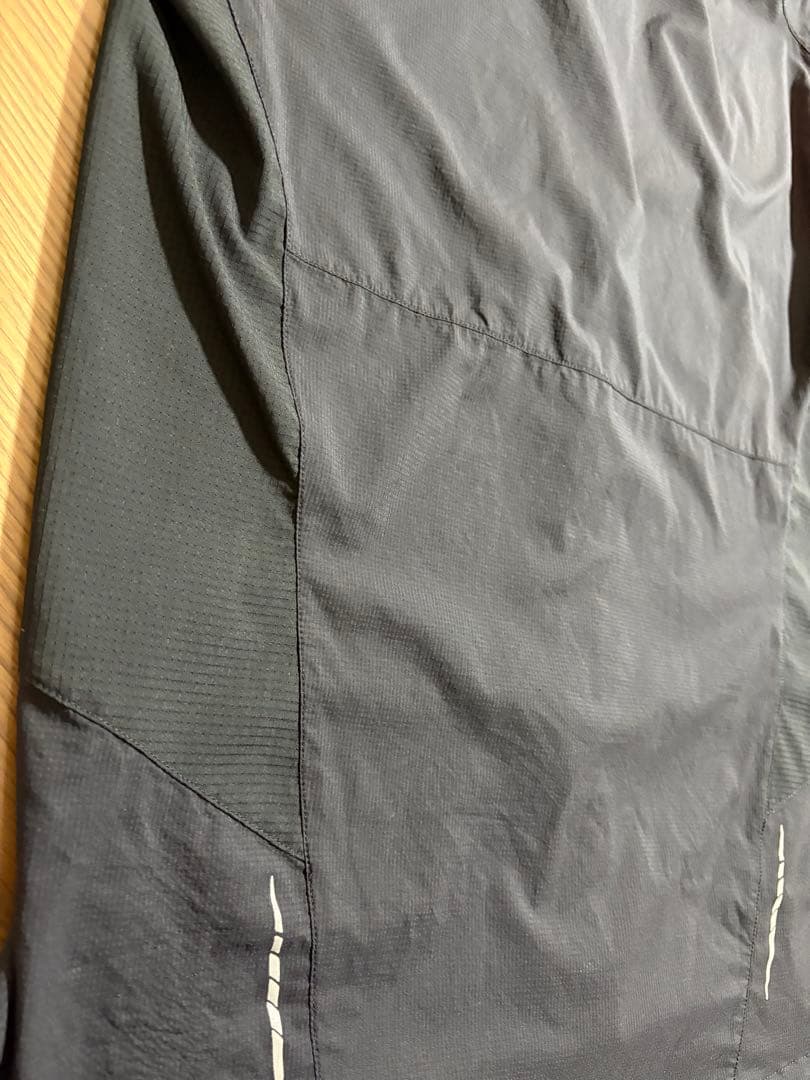 【美品】アークテリクス インセンドフーディ XS ブラック