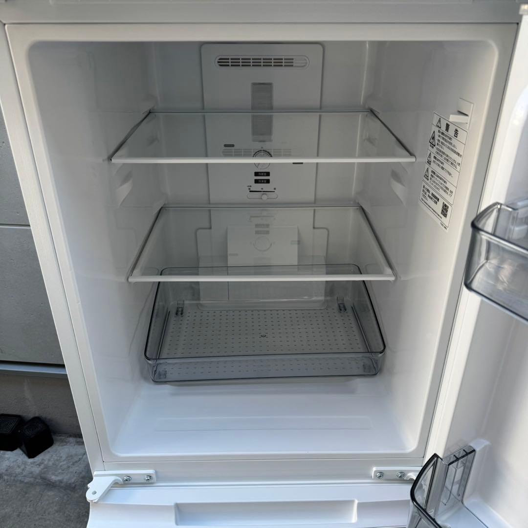 203⭐️2024年製美品★シャープ　冷蔵庫　右、左開き　自動霜取り　一人暮らし