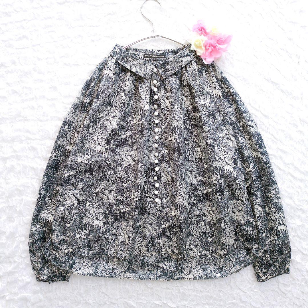 【美品】j.sloane　チビ襟ブラウス　アニマルフォレスト　総柄