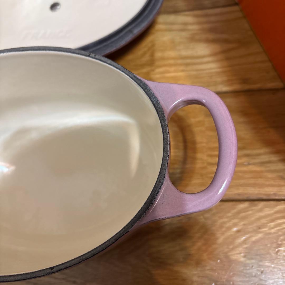 ルクルーゼ　オーバル鍋　モーヴピンク　17cm