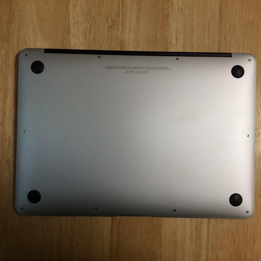 MacBook本体 MacBook Air (13-inch, Mid2013) 4G / 128G