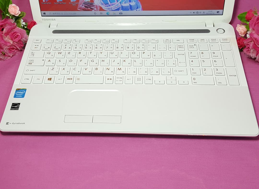 ✦ホワイト✦dynabook✦Office✦カメラ搭載✦Win10✦メモリ4G