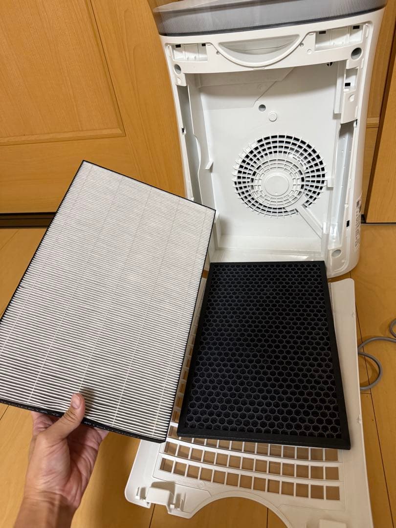 SHARP 空気清浄機 スリム　プラズマクラスター7000 FU-P50-W