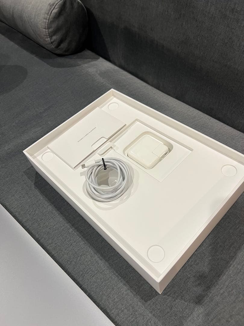 【美品】MacBook Air M1 13インチ 8GB/256GB