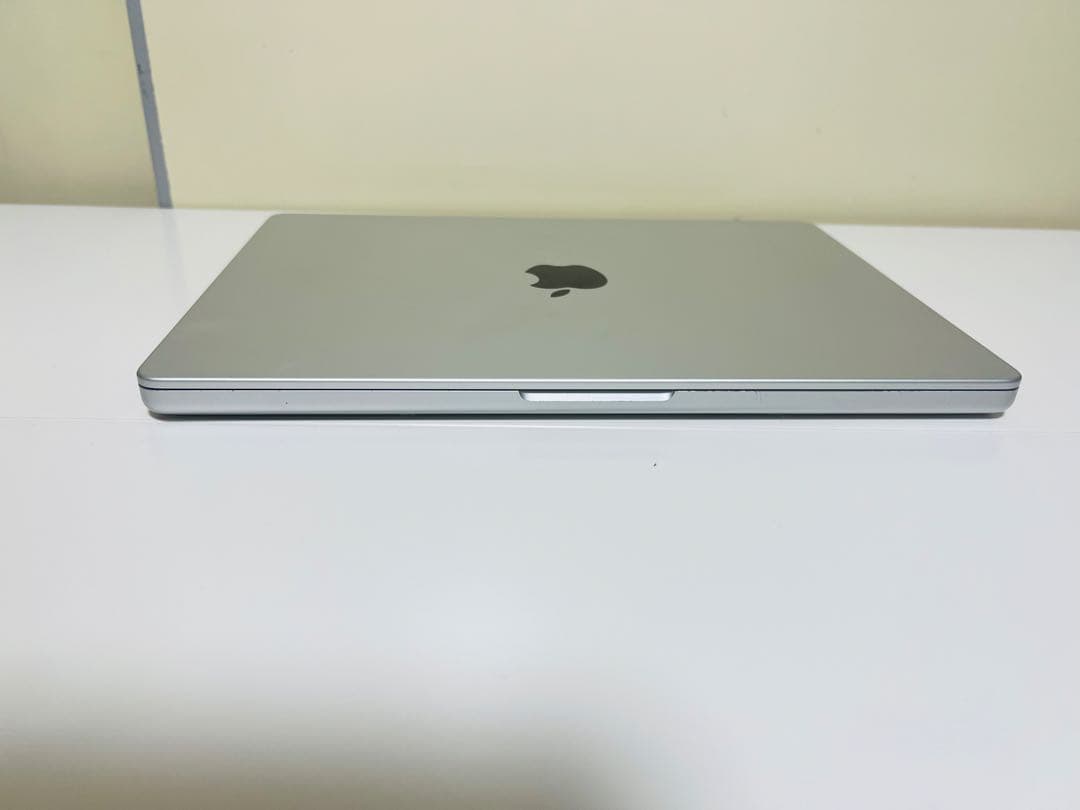 Macbook M1 Pro 2021 14インチ 16GB/512GB