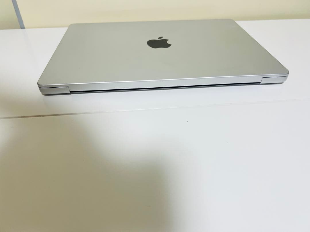 Macbook M1 Pro 2021 14インチ 16GB/512GB