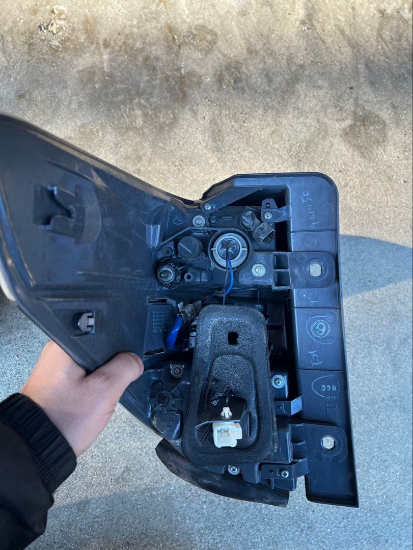 ※ヴェル8様※ヴェルファイア20後期純正テールランプ/ブラック 4個セット