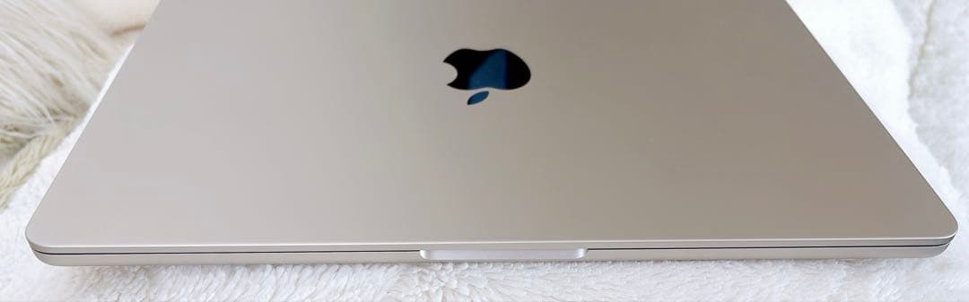 Apple M2 MacBook Air 13インチ