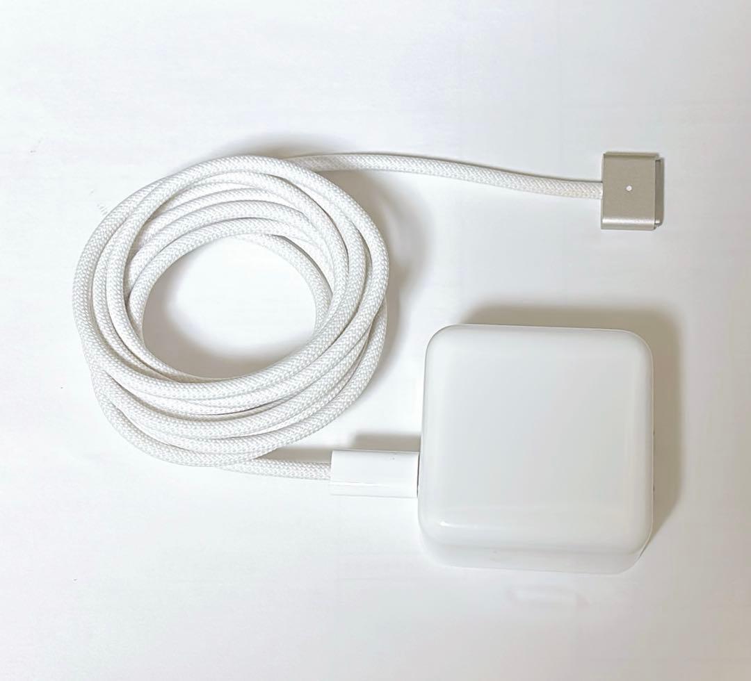 Apple M2 MacBook Air 13インチ