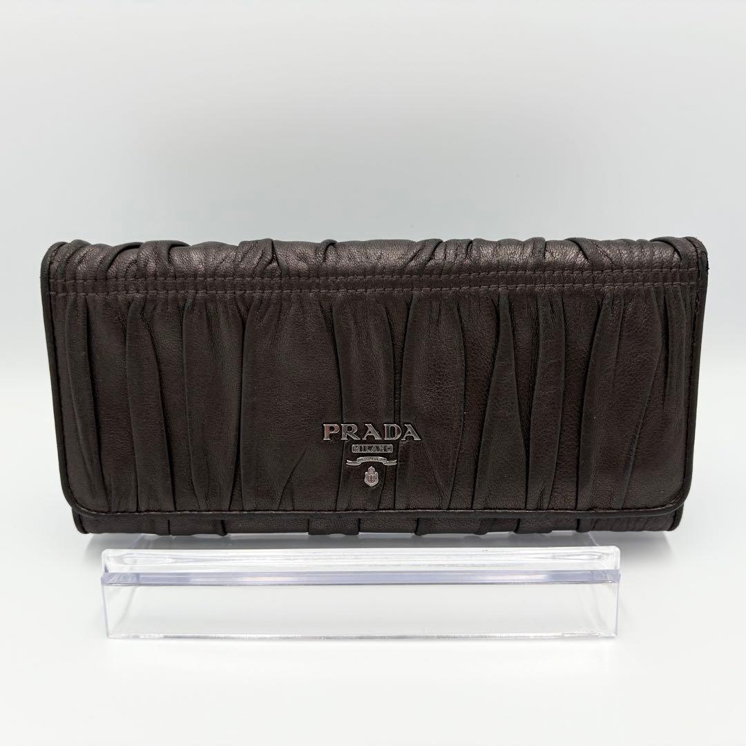 【良品】PRADA 長財布 ギャザー 二つ折り メタルロゴ 箱付き 1M1132