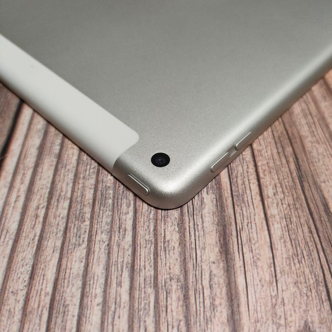 apple iPad 第8世代 32GB シルバー SIMフリー 超美品