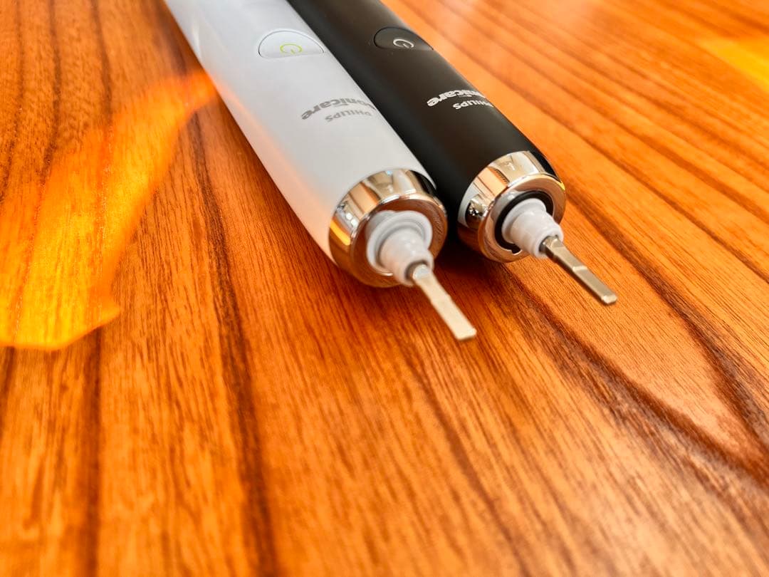 【2本セット】ソニッケアーダイアモンドクリーン電動歯ブラシ替え歯ブラシ付き