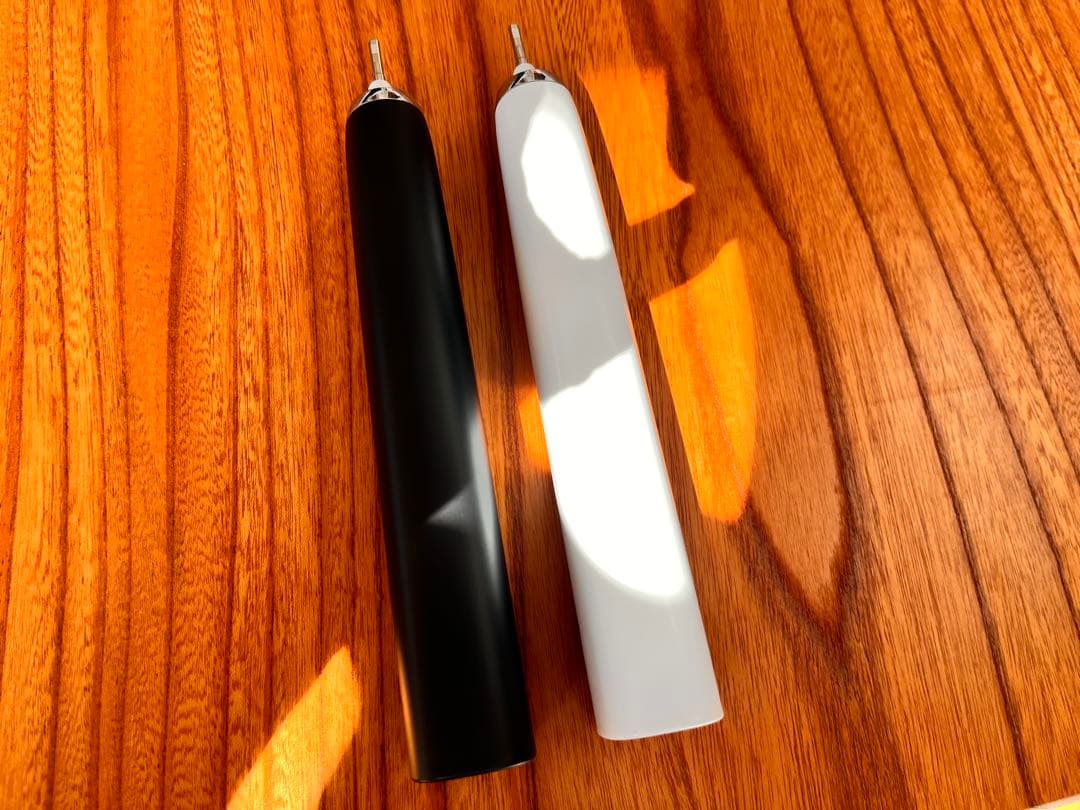 【2本セット】ソニッケアーダイアモンドクリーン電動歯ブラシ替え歯ブラシ付き