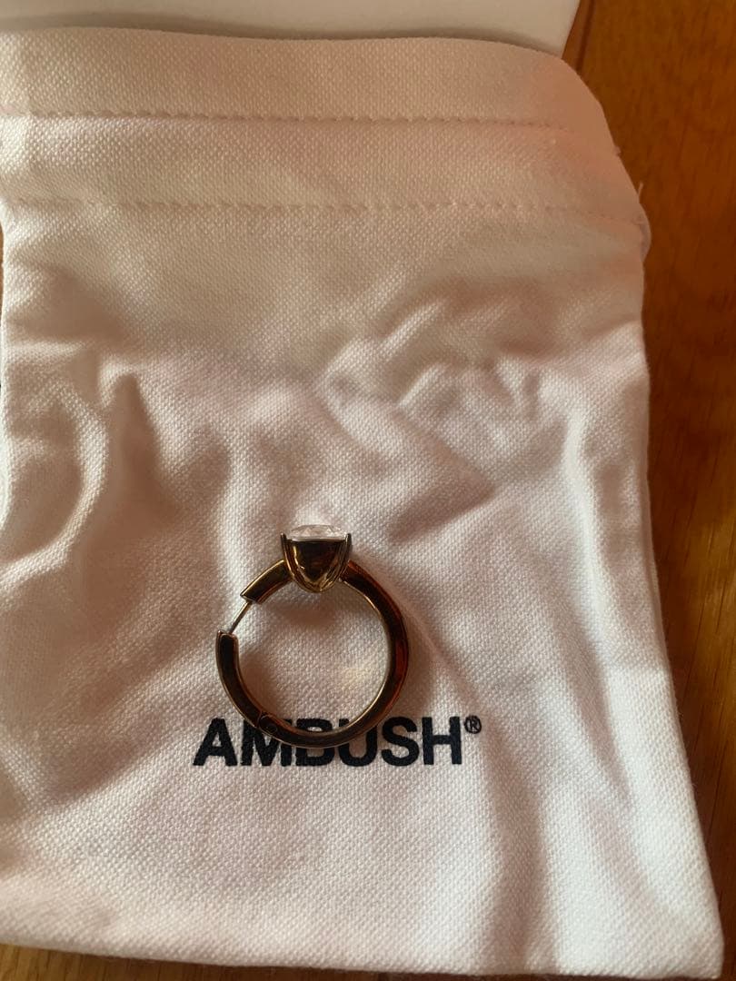 AMBUSH(アンブッシュ) SOLITALIE EARRING ゴールド