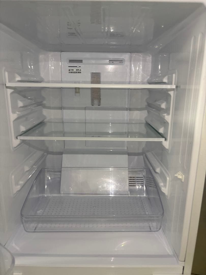 冷蔵庫　シャープ　2020年　SJ-GD14F-WＴ