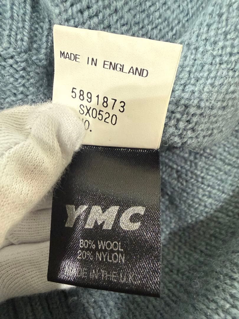 YMC（You Must Create）のニットセーターグローブ付き