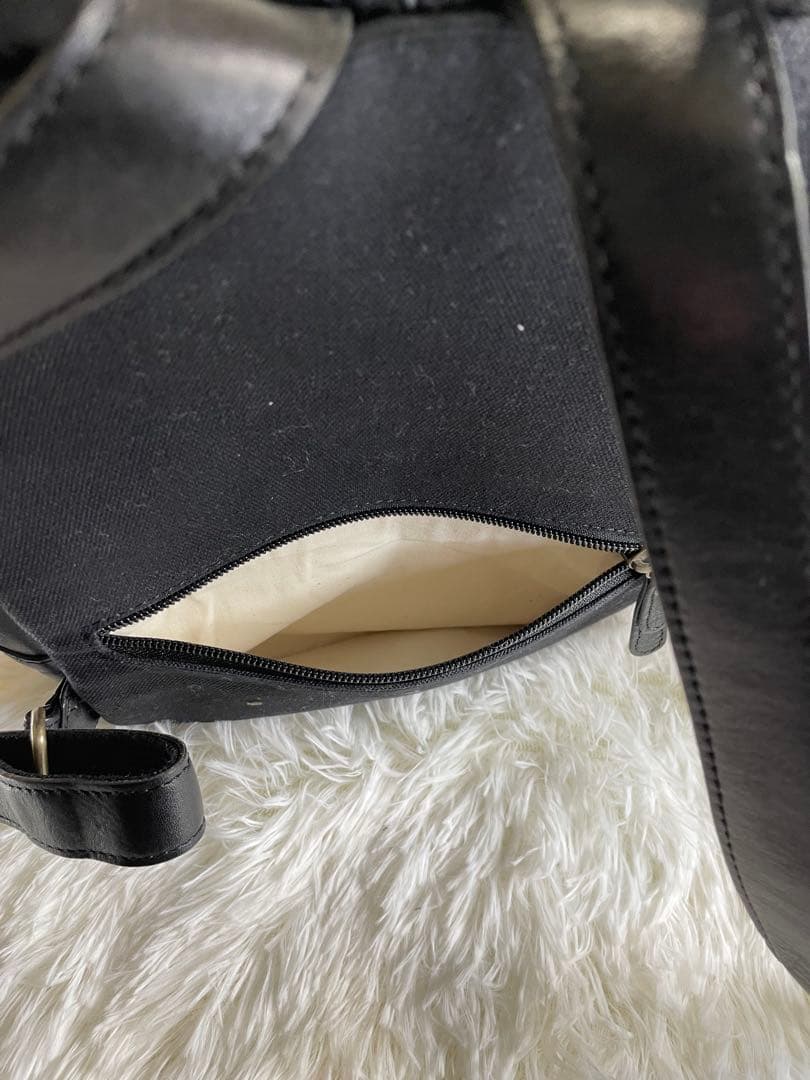 【美品】Dakota レザー ミニリュック ベルト 黒