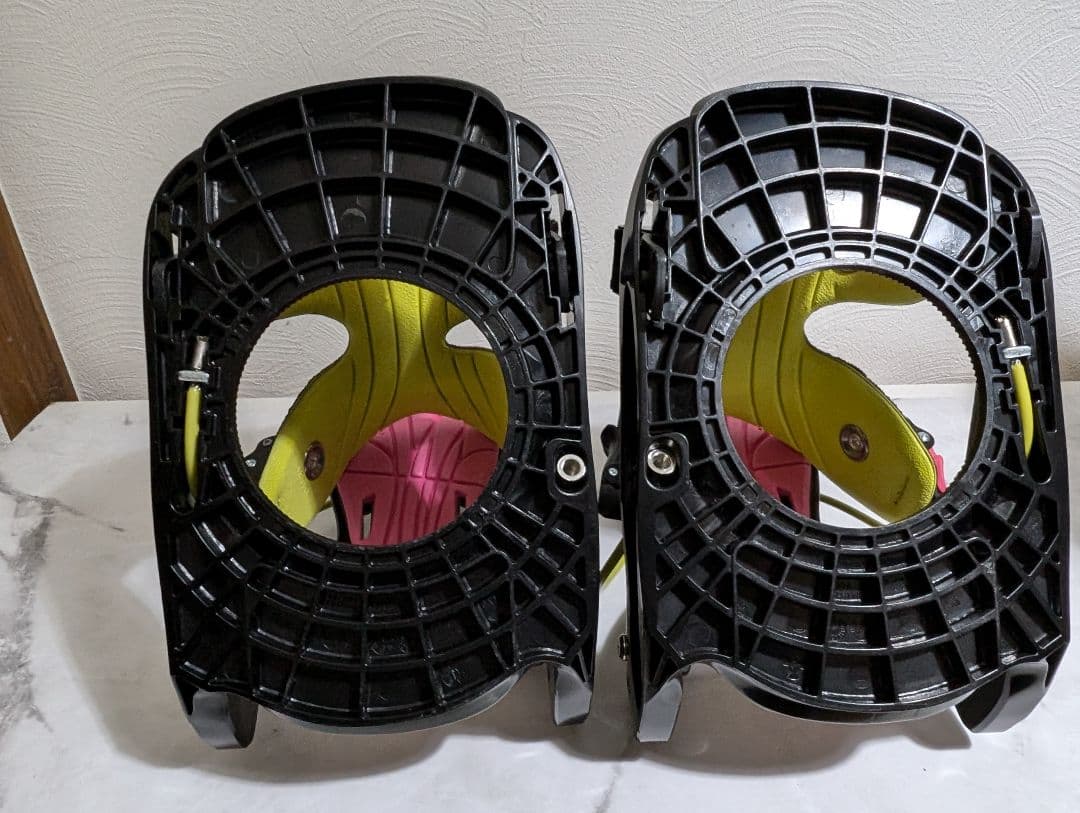 Flowビンディング13-14リアエントリーHaylo Black Neon　М