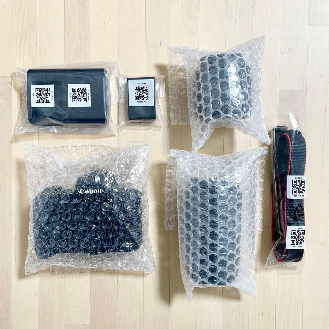 美品　Canon EOS Kiss M ダブルレンズキット SDカード　送料無料