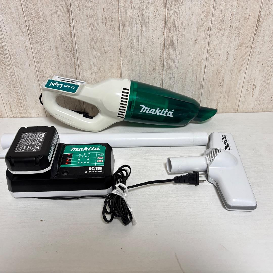 早い者勝ち‼️マキタ　充電式クリーナー MCL143D バッテリー、充電器付