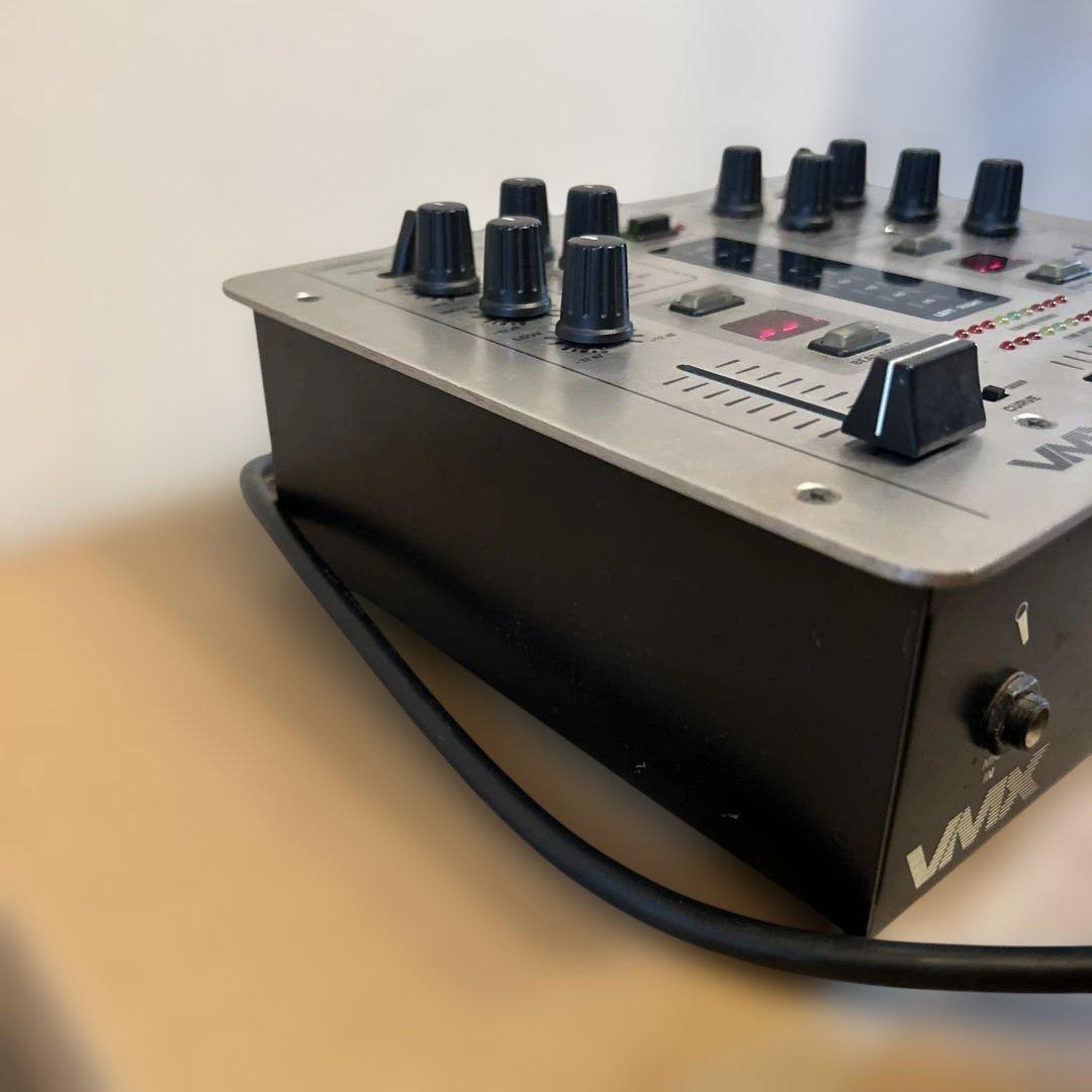 BEHRINGER ベリンガー DJミキサー VMX100 動作確認済み