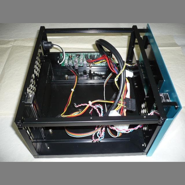 Abee acubic E30 青　山洋電気ファン、延長ケーブル等をおまけで同梱