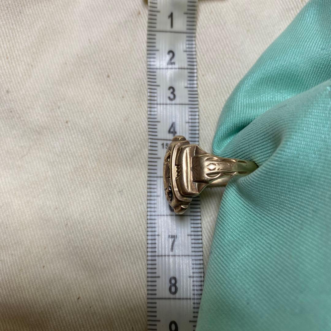 装飾的な彫刻のクラシックリング指輪