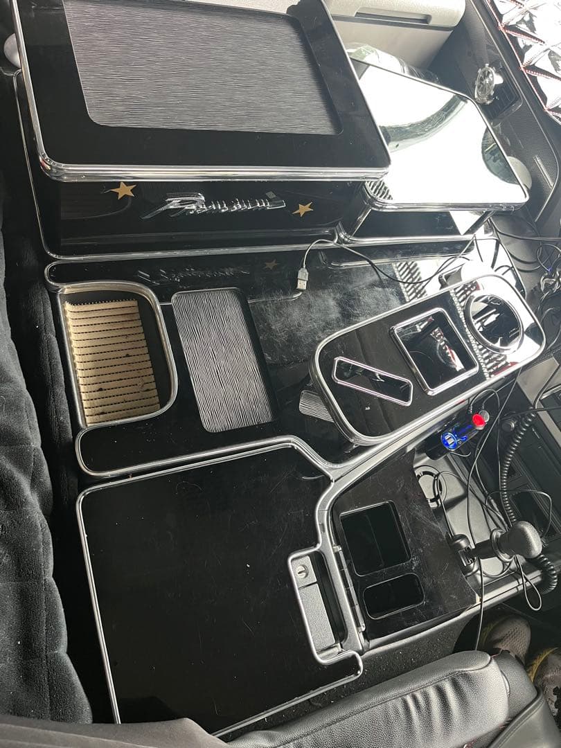 17スーパーグレートセンターコンソールピアノブラック