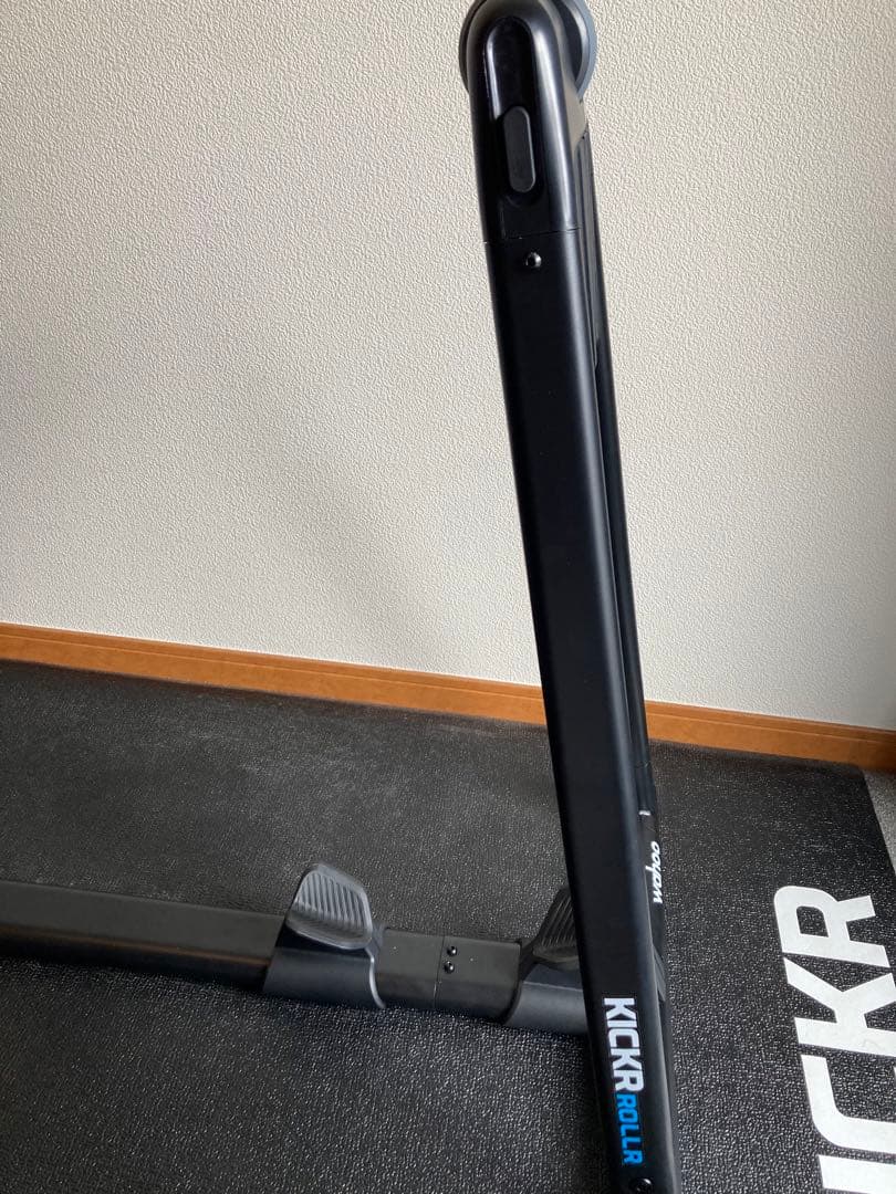 Wahoo KICR ROLLR スマートバイクトレーナー