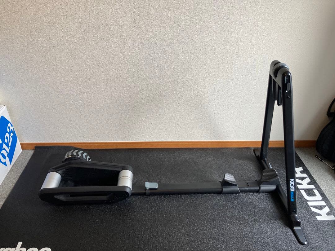 Wahoo KICR ROLLR スマートバイクトレーナー