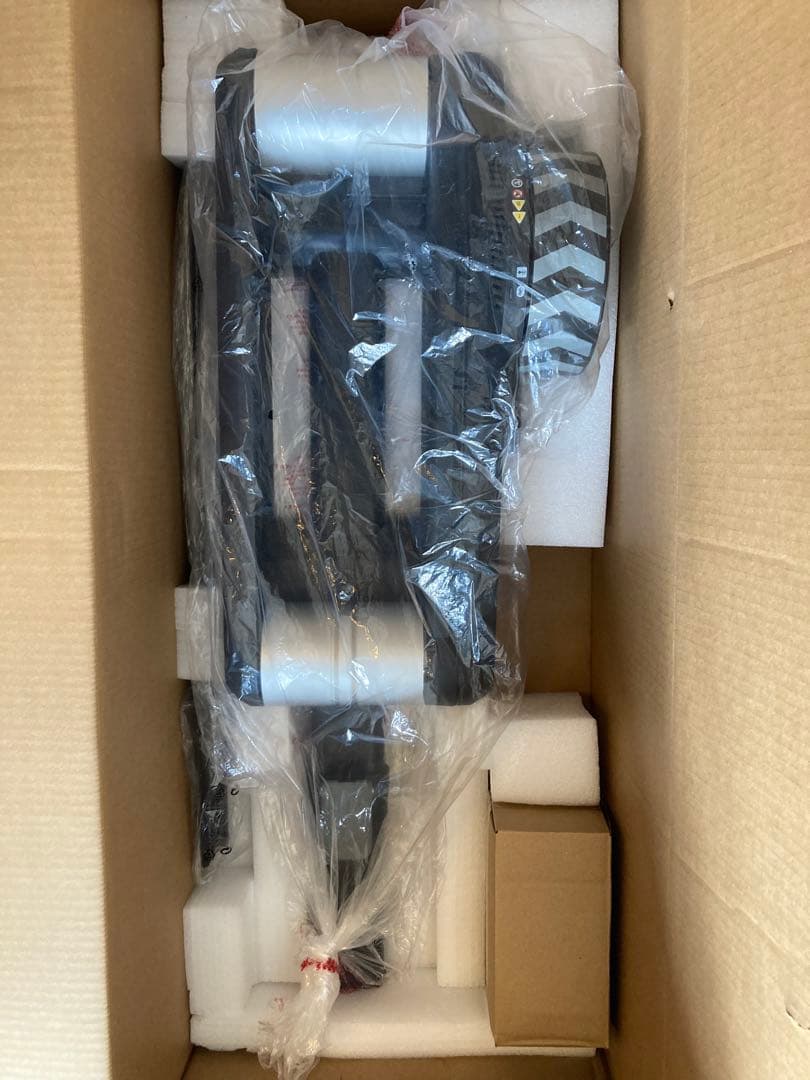 Wahoo KICR ROLLR スマートバイクトレーナー