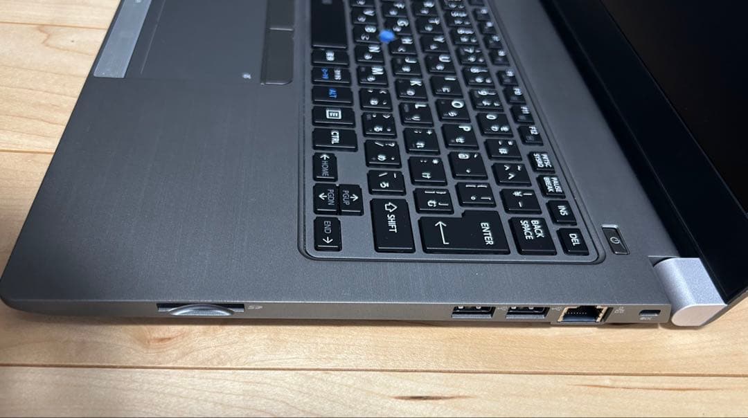 ダイナブック ノートPC Corei7 8GB SSD 256GB Office