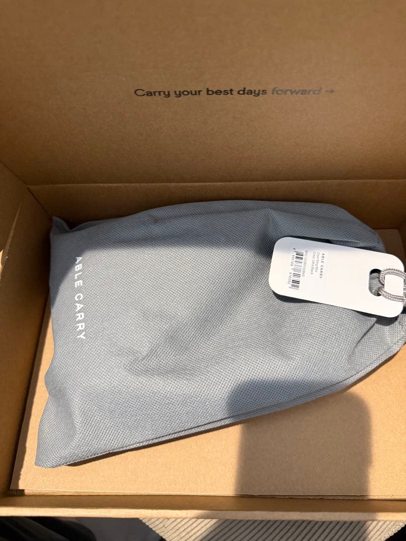 バッグ Able Carry Core Sling Mini Ultra Black