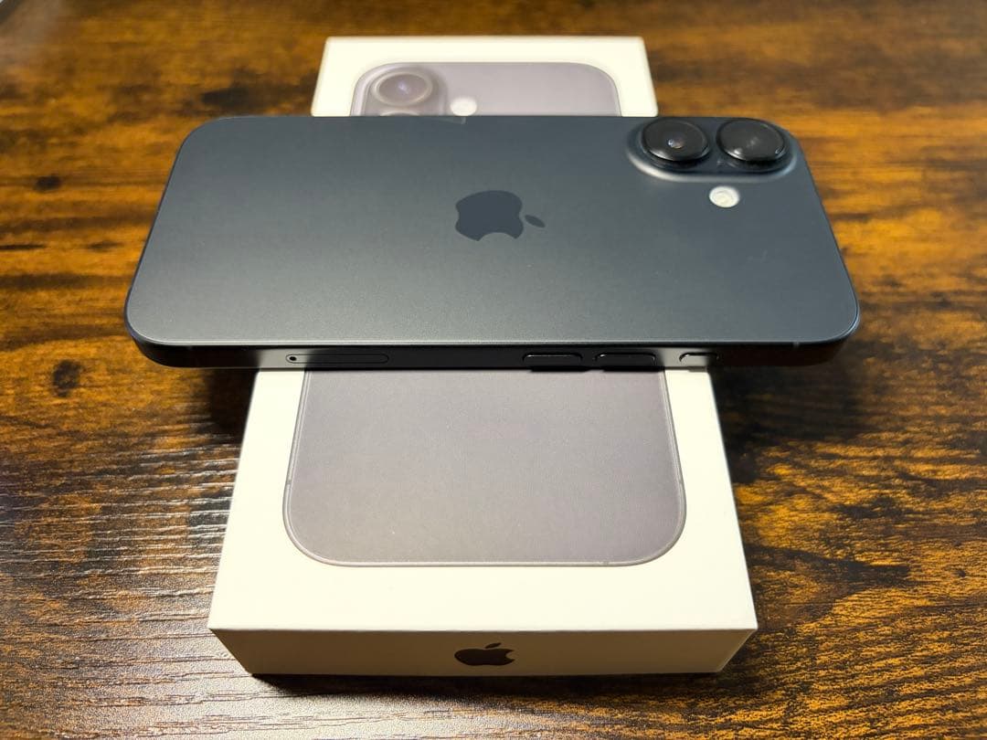 Apple iPhone16 128GB ブラック