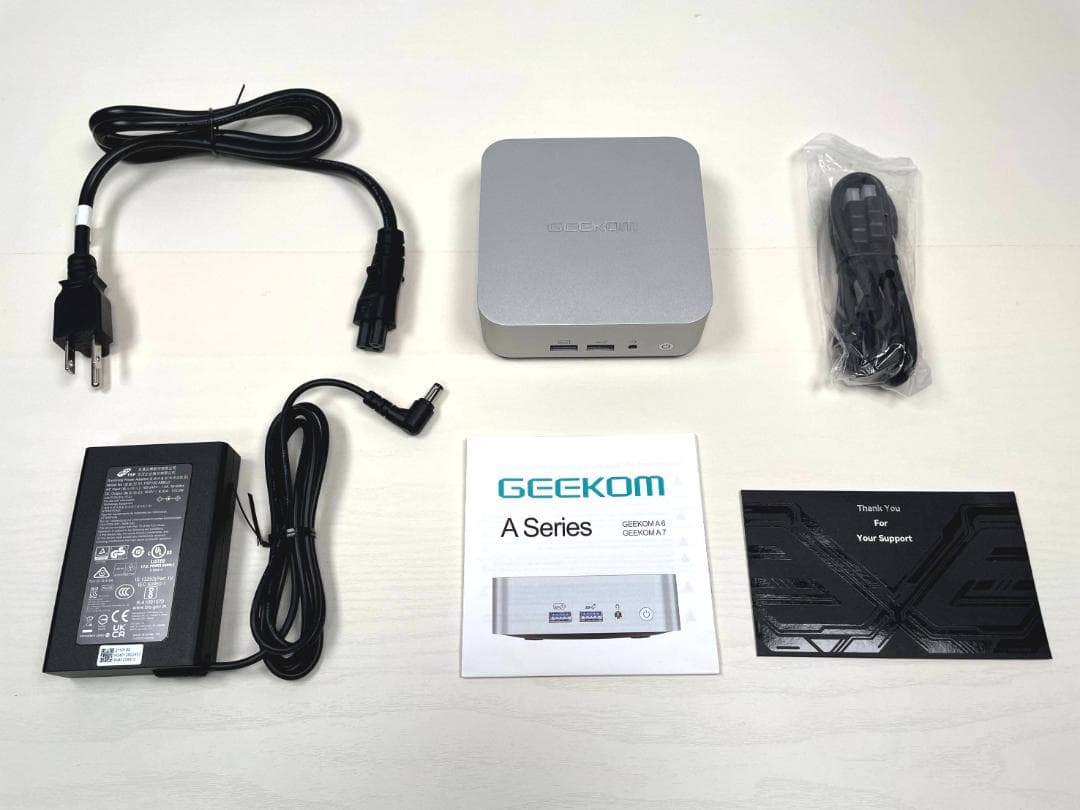 ほぼ未使用　GEEKOM A7 ／AMD Ryzen 9 7940HS ミニPC