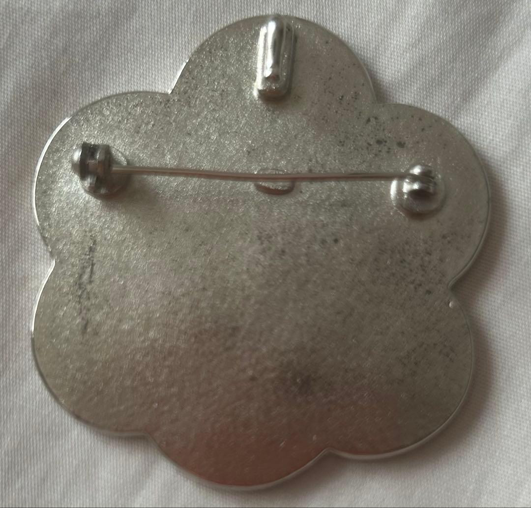 中古　美品　CHANEL シャネル　黒　白　カメリア　ブローチ