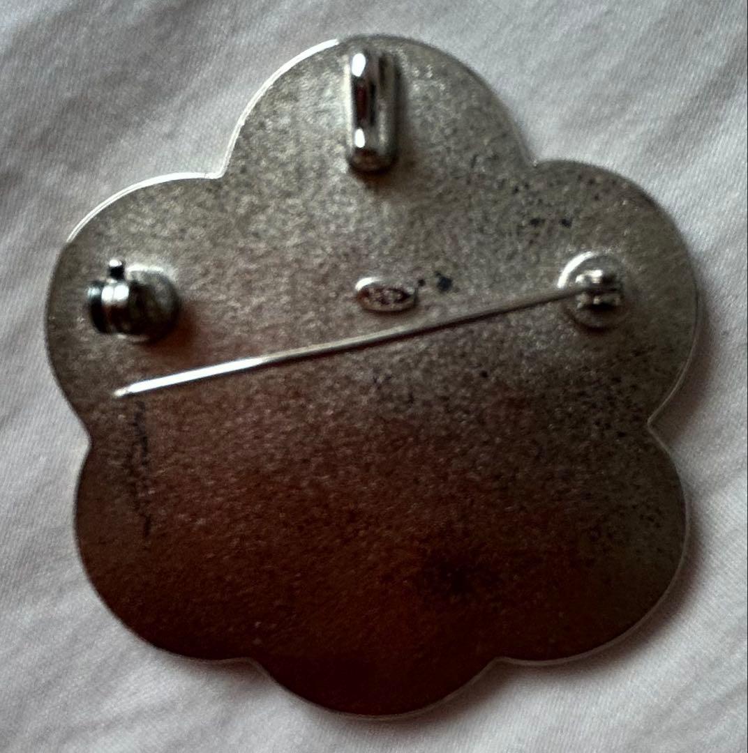 中古　美品　CHANEL シャネル　黒　白　カメリア　ブローチ