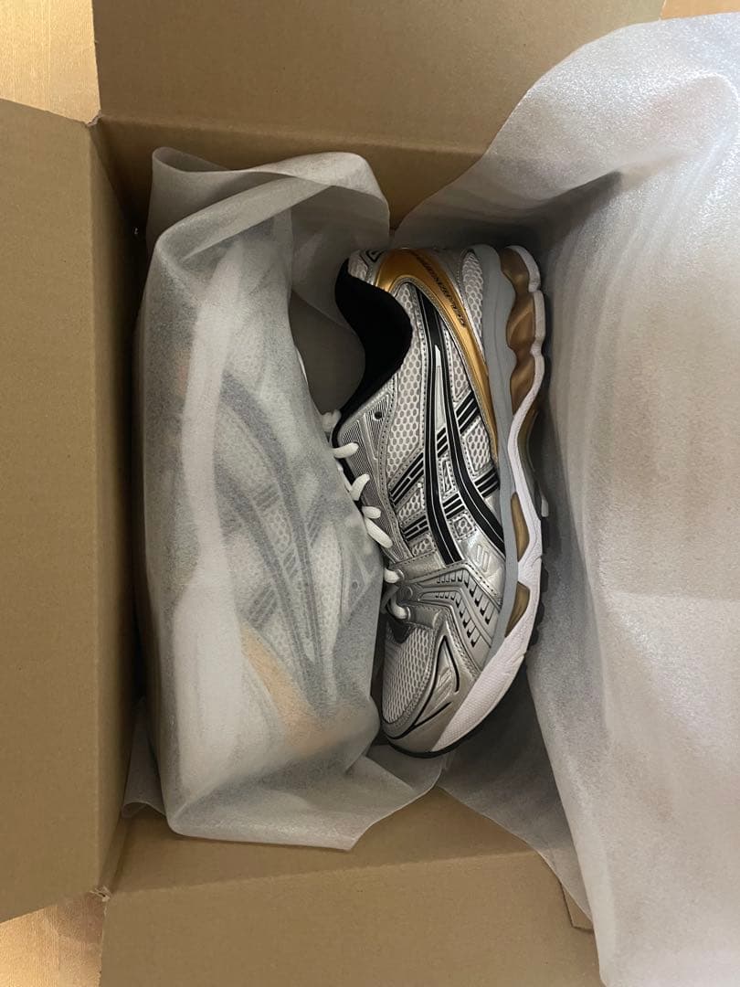 靴 ASICS gel-kayano14