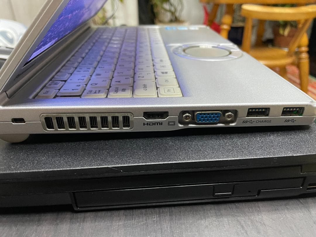 Panasonic Let's note CF-SX2 + 純正予備バッテリー