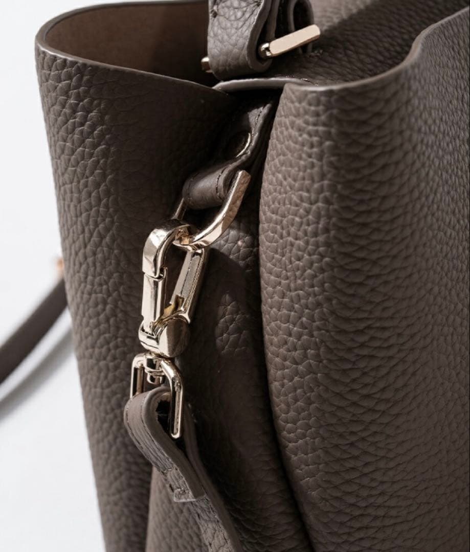 HAYNI ヘイニ　マロエ　本革 ハンドバッグ 2way ショルダーバッグ