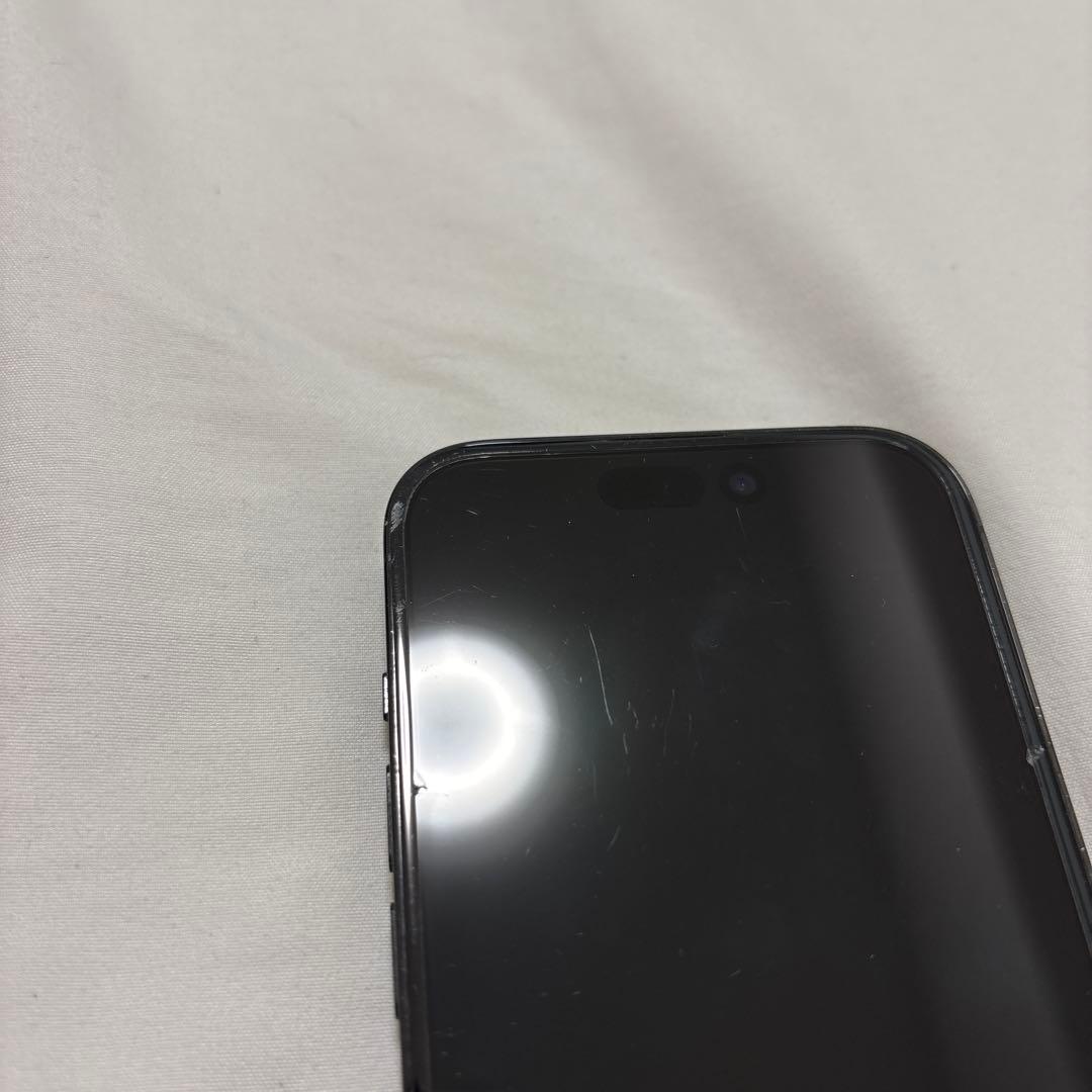 Apple iPhone 14 Pro 本体