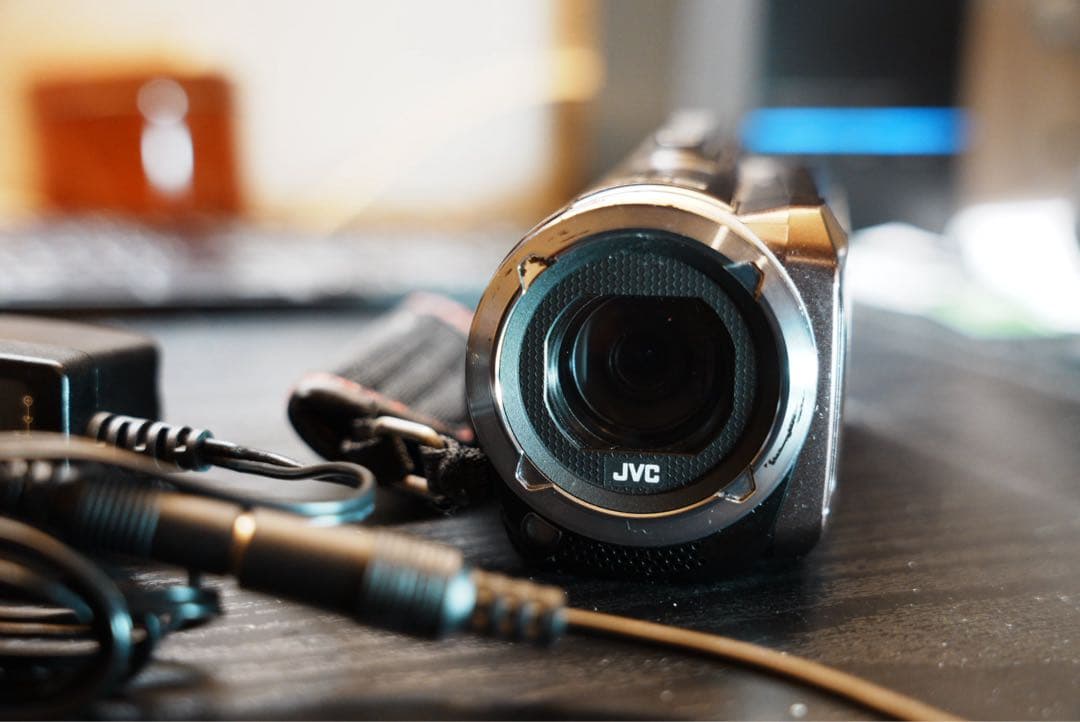 JVC GZ-R70-T ビデオカメラ 本体