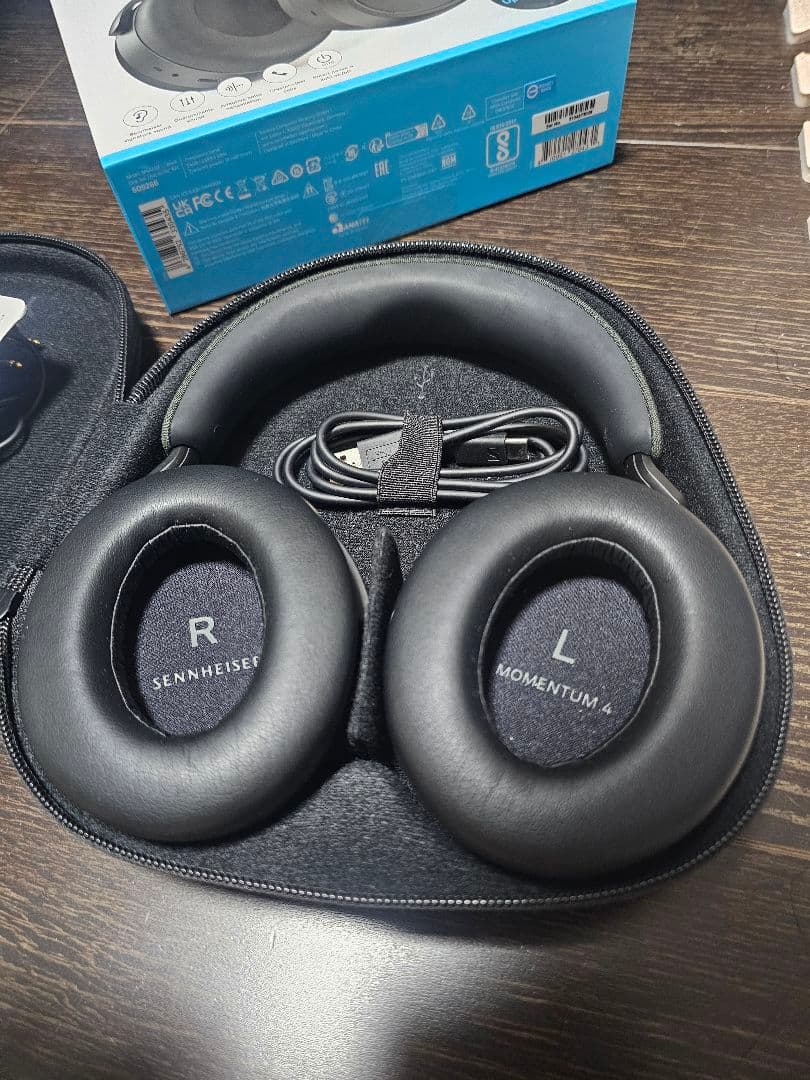 SENNHEISER Momentum 4 Wireless ブラック