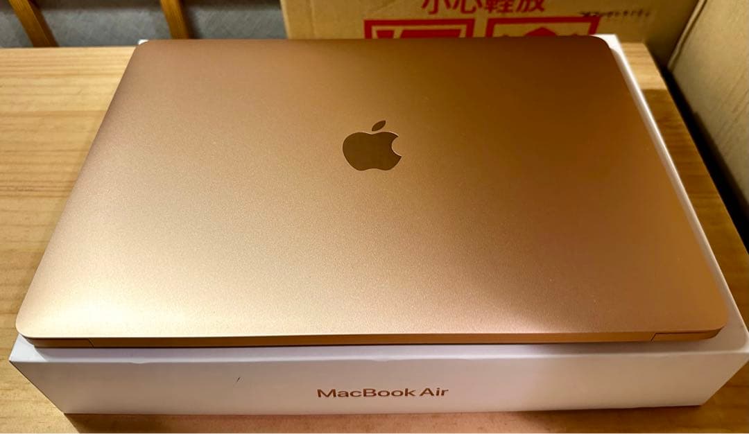 MacBook Air ゴールド　2020 13インチ　バッテリー交換済