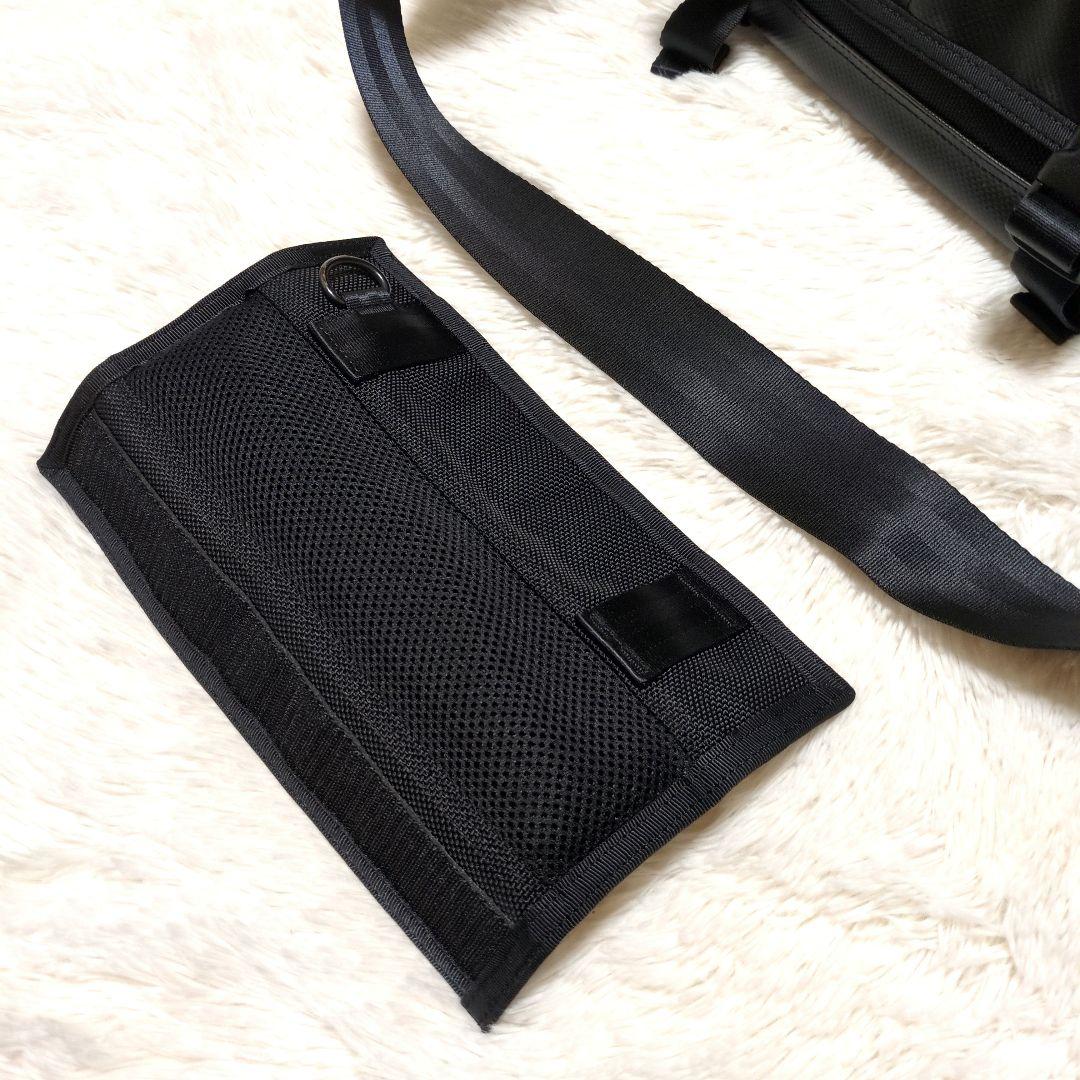 【超美品】PORTER　HEAT　ヒート　メッセンジャーバッグ S　マグライト付