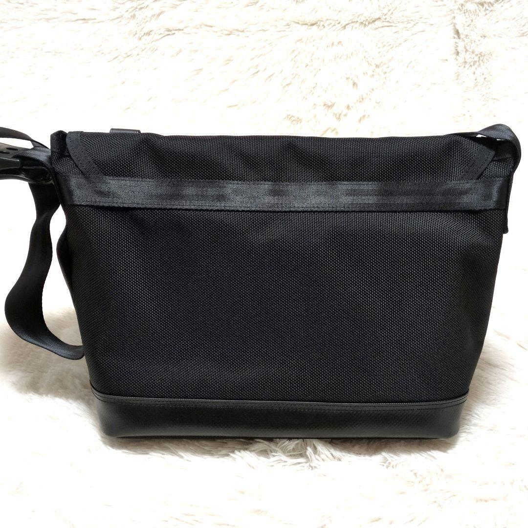 【超美品】PORTER　HEAT　ヒート　メッセンジャーバッグ S　マグライト付